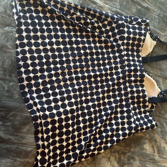 Woman’s Tankini 18W - Picture 6 of 8